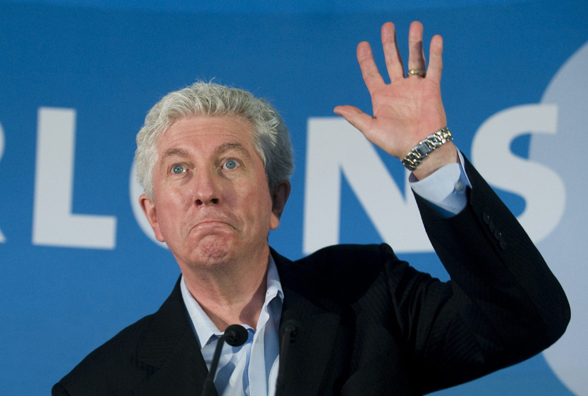Bloc Quebecois Leader Gilles Duceppe waves to supporters during a campaign stop in Longueuil, Que., Monday, April 25, 2011.THE CANADIAN PRESS/Graham Hughes